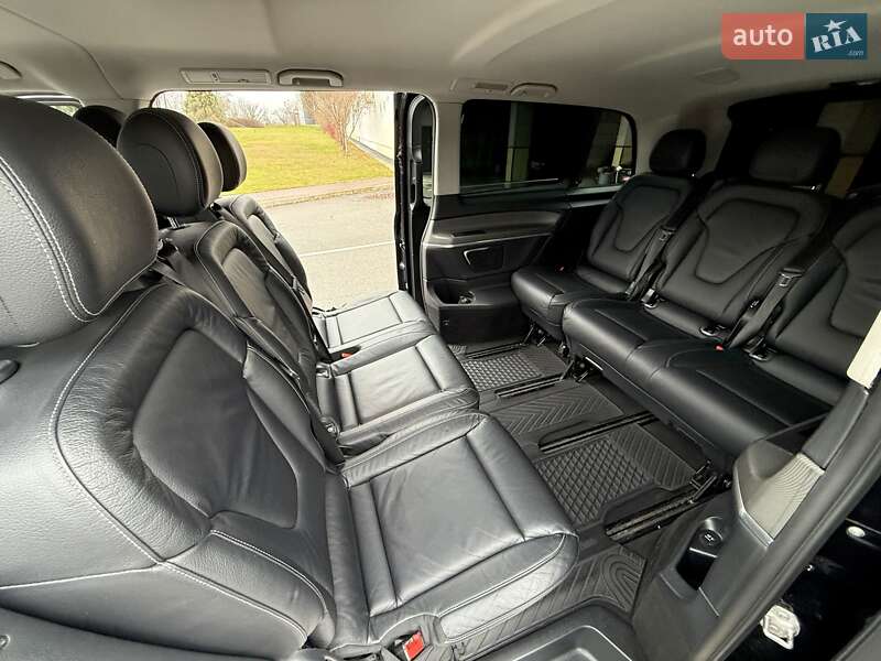 Минивэн Mercedes-Benz V-Class 2016 в Киеве