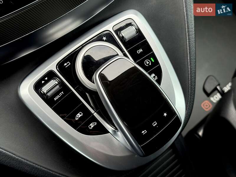 Минивэн Mercedes-Benz V-Class 2016 в Киеве