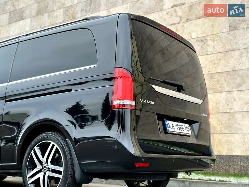 Мінівен Mercedes-Benz V-Class 2018 в Києві