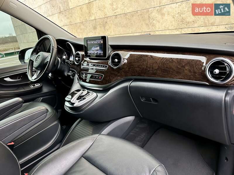 Мінівен Mercedes-Benz V-Class 2018 в Києві