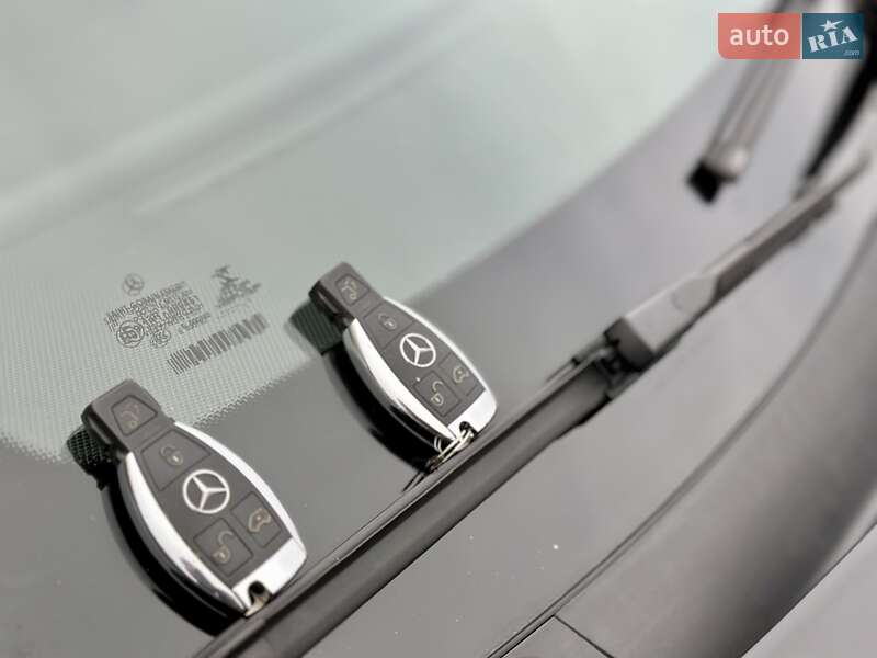 Мінівен Mercedes-Benz V-Class 2018 в Києві