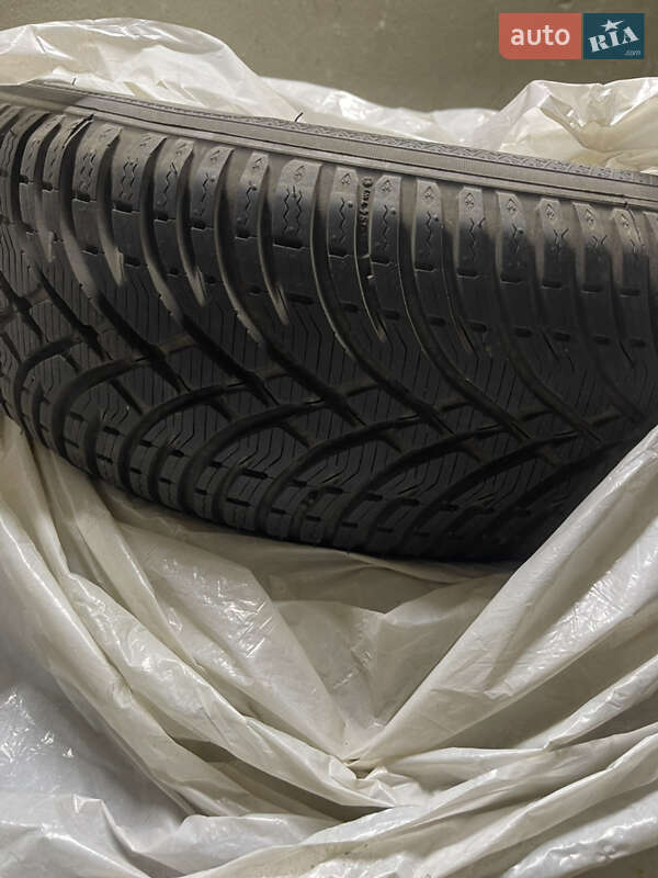 Мінівен Mercedes-Benz V-Class 1999 в Чернівцях