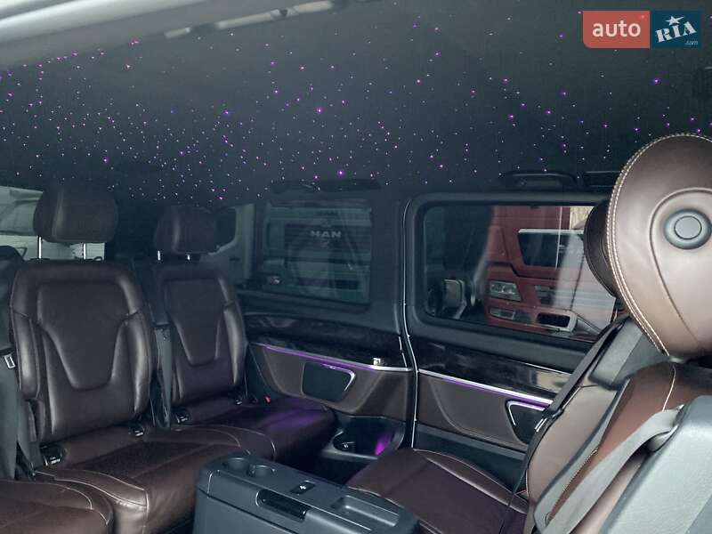 Минивэн Mercedes-Benz V-Class 2014 в Мукачево
