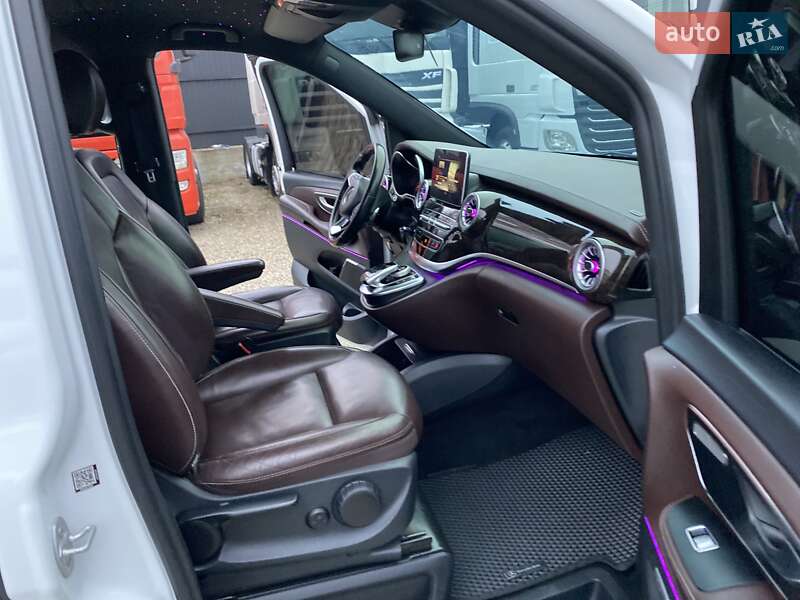 Минивэн Mercedes-Benz V-Class 2014 в Мукачево