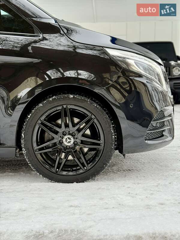 Мінівен Mercedes-Benz V-Class 2020 в Дніпрі