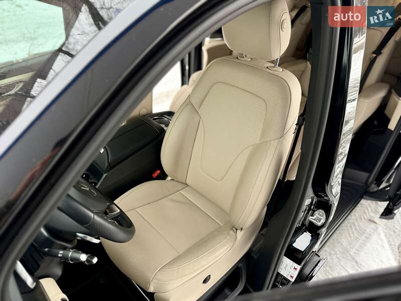 Мінівен Mercedes-Benz V-Class 2020 в Дніпрі