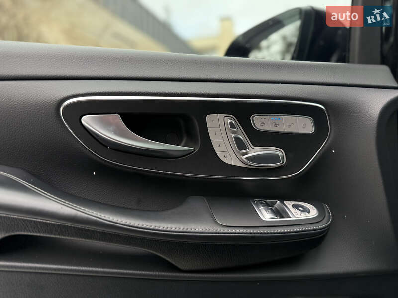 Минивэн Mercedes-Benz V-Class 2022 в Львове