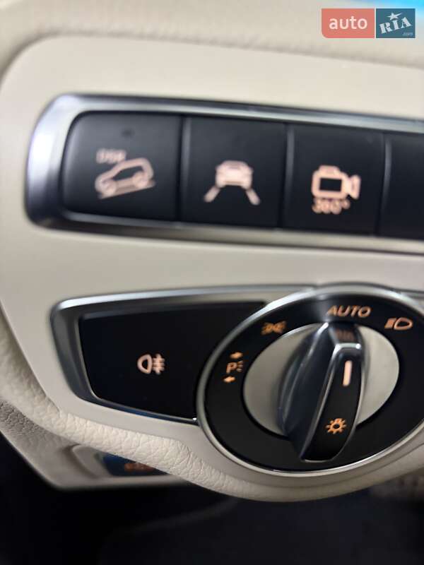 Минивэн Mercedes-Benz V-Class 2018 в Киеве