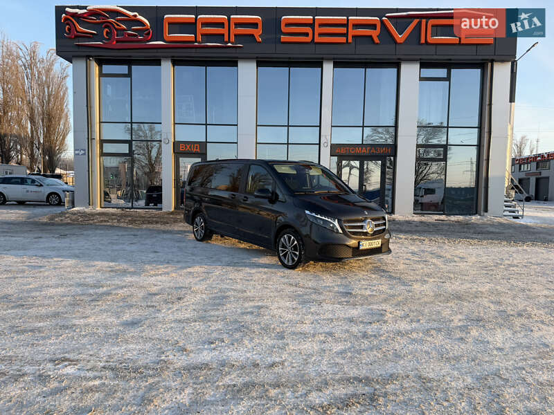 Mercedes-Benz V-Class 2023