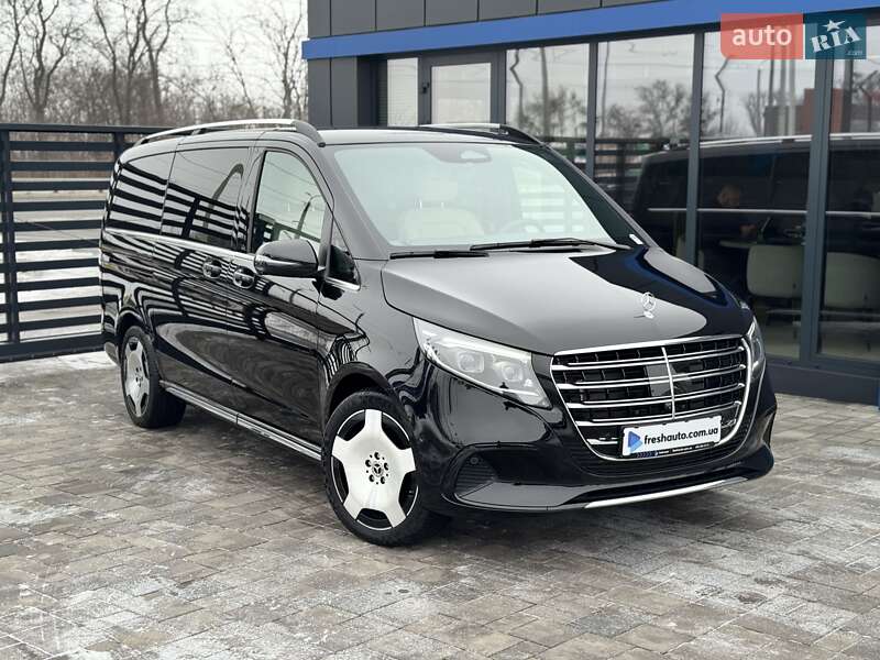 Mercedes-Benz V-Class 2025
