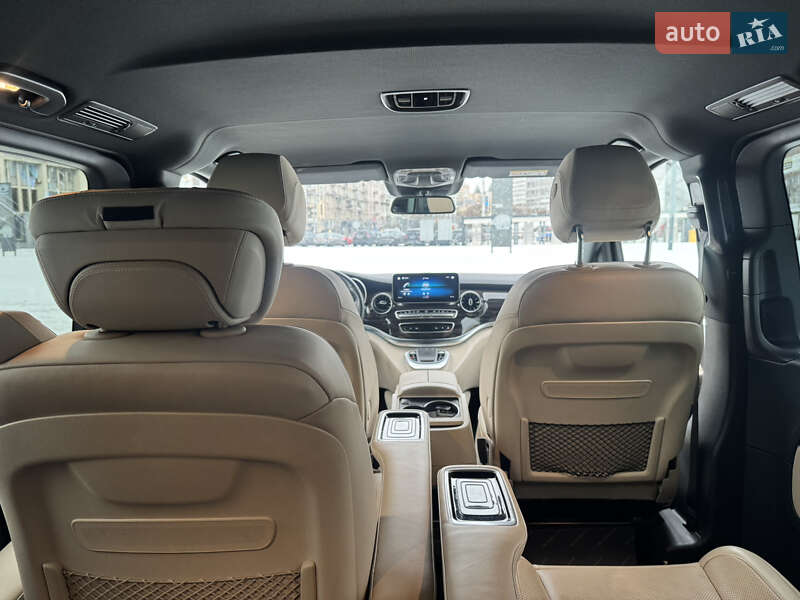 Мінівен Mercedes-Benz V-Class 2022 в Києві