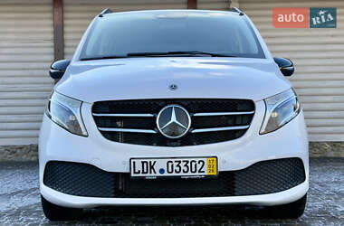 Мінівен Mercedes-Benz V-Class 2022 в Чернівцях