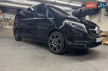 Мінівен Mercedes-Benz V-Class 2022 в Києві