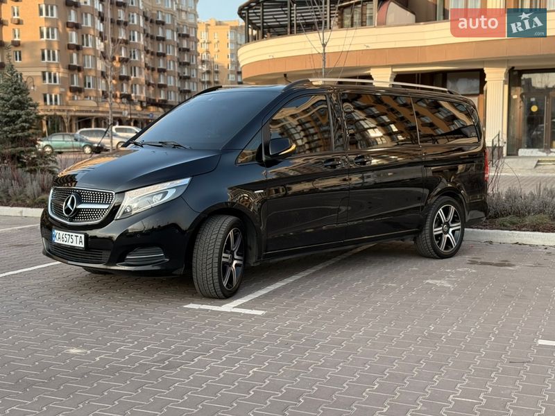 Мінівен Mercedes-Benz V-Class 2016 в Києві