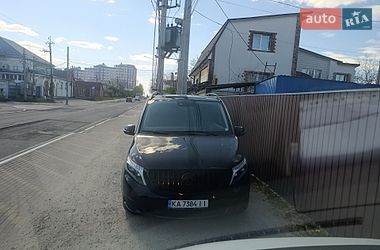 Мінівен Mercedes-Benz V-Class 2015 в Києві