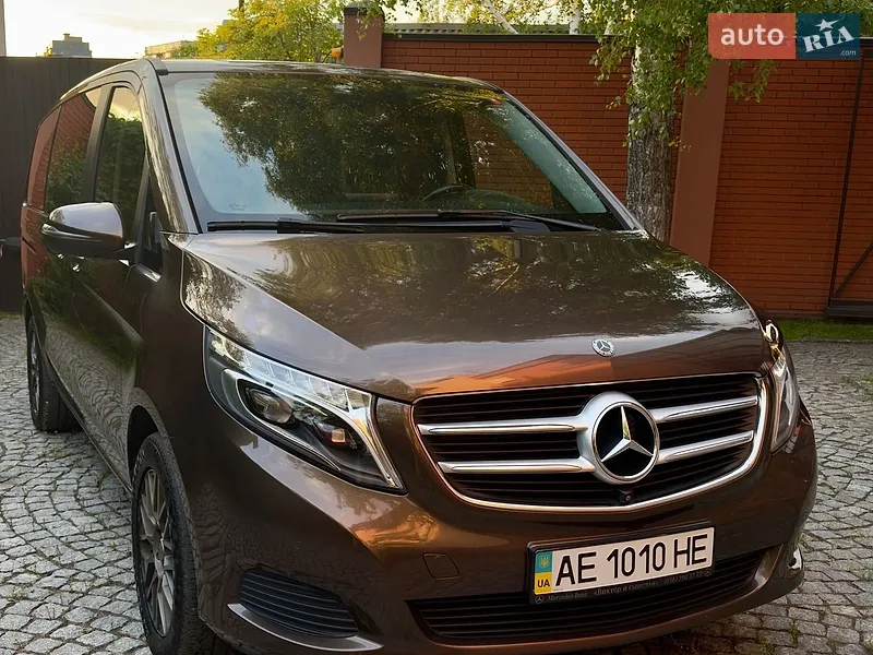 Mercedes-Benz V-Class