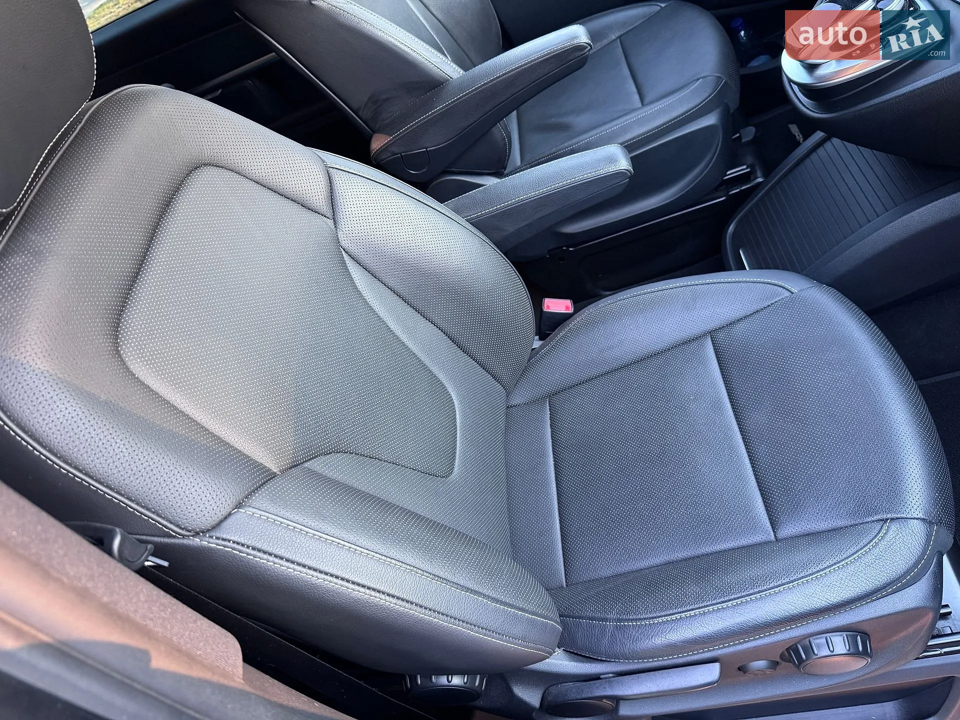 2020 Mercedes-Benz V-klasse - мініатюра 33