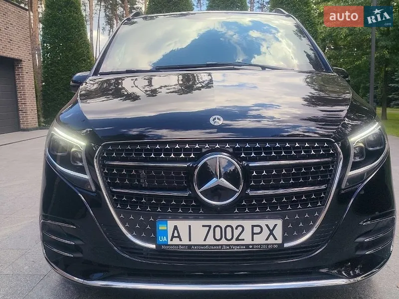 Mercedes-Benz V-Class 2024