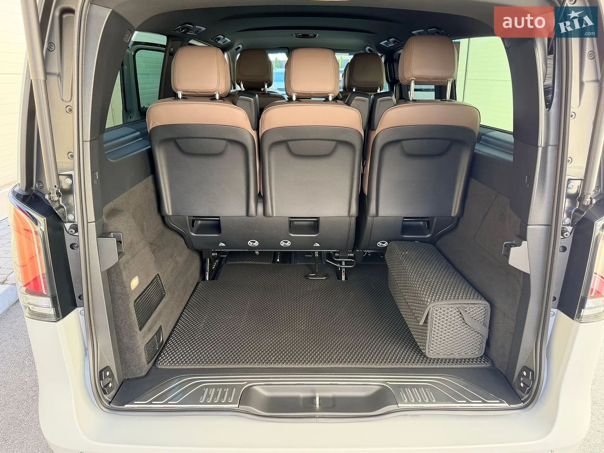 2025 Mercedes-Benz V-klasse - мініатюра 37