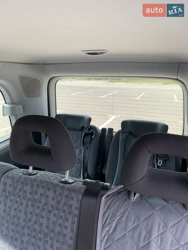 Минивэн Mercedes-Benz Vaneo 2003 в Сумах фото 7 Минивэн Mercedes-Benz Vaneo 2003 в Сумах