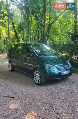 Мінівен Mercedes-Benz Vaneo 2005 в 
