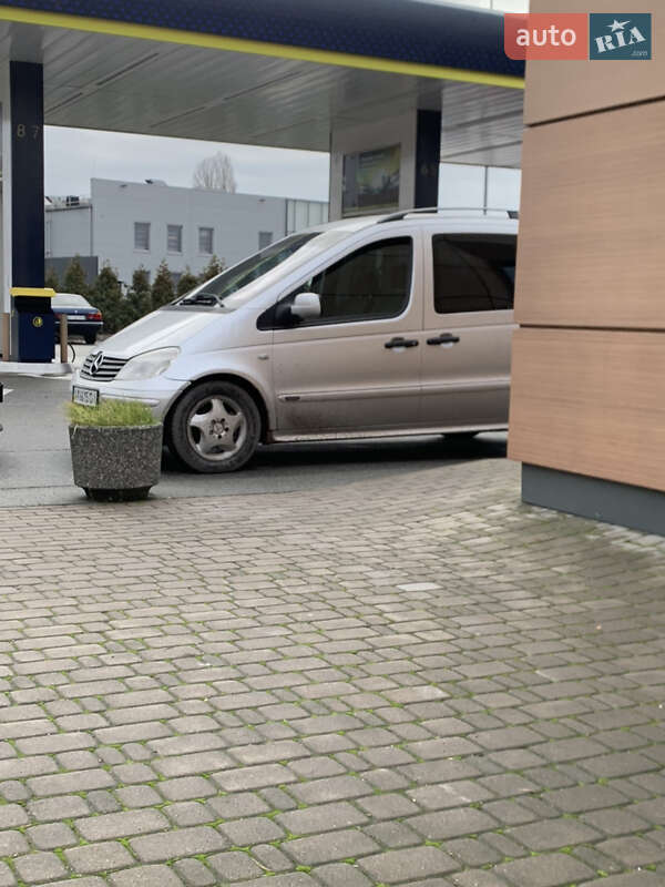 Mercedes-Benz Vaneo 2002