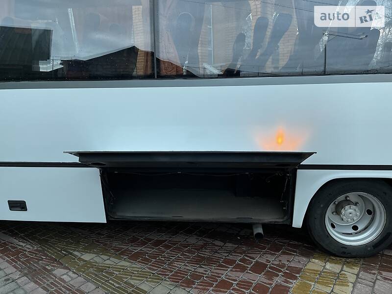 Туристический / Междугородний автобус Mercedes-Benz Vario 2002 в Киеве