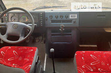 Туристический / Междугородний автобус Mercedes-Benz Vario 2001 в 