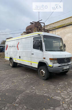 Грузовой фургон Mercedes-Benz Vario 2005 в 