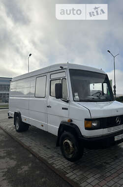 Грузовой фургон Mercedes-Benz Vario 1996 в Тячеве