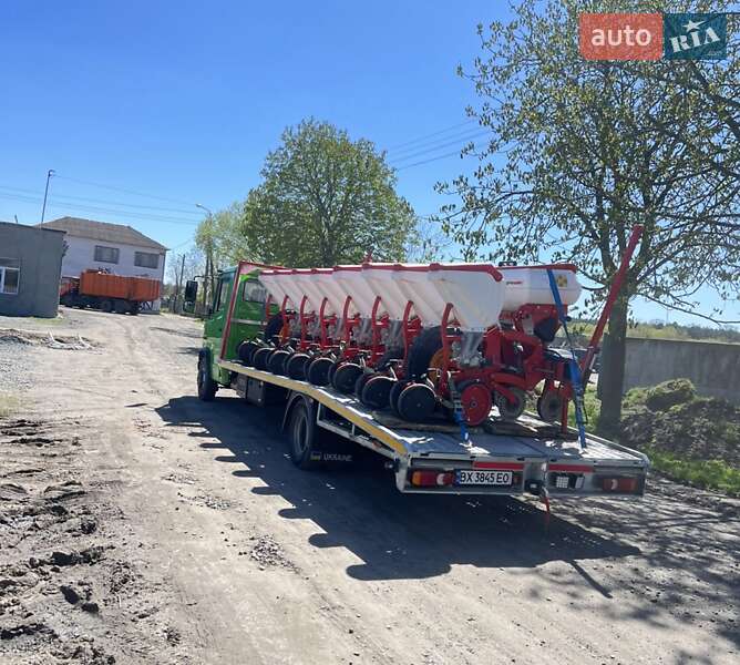 Евакуатор Mercedes-Benz Vario 1997 в Славуті