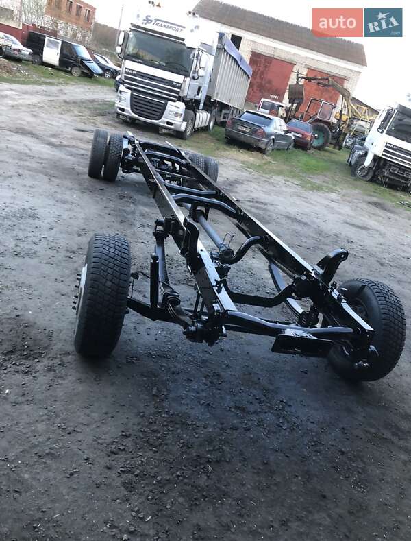 Евакуатор Mercedes-Benz Vario 1997 в Славуті