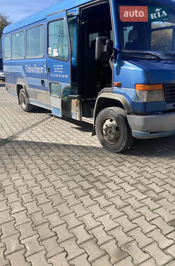 Туристичний / Міжміський автобус Mercedes-Benz Vario 2000 в 