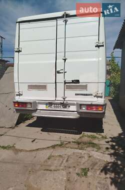 Вантажний фургон Mercedes-Benz Vario 1999 в Великому Дальнику