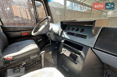 Тентованый Mercedes-Benz Vario 2005 в 