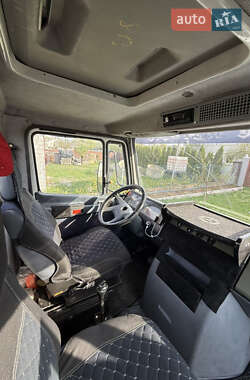 Тентованый Mercedes-Benz Vario 1998 в 