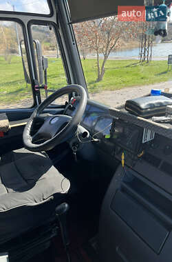 Грузовой фургон Mercedes-Benz Vario 2000 в 