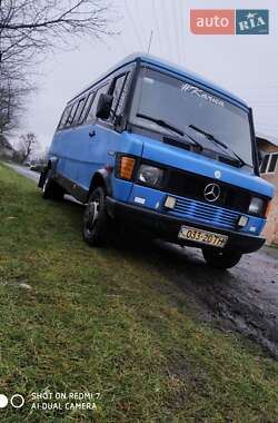 Приміський автобус Mercedes-Benz Vario 1996 в Львові