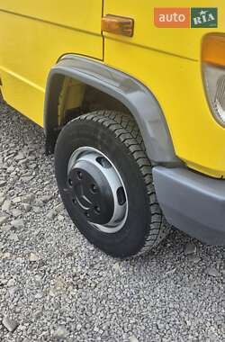 Вантажний фургон Mercedes-Benz Vario 1999 в 