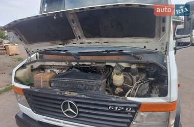Вантажопасажирський фургон Mercedes-Benz Vario 1999 в 