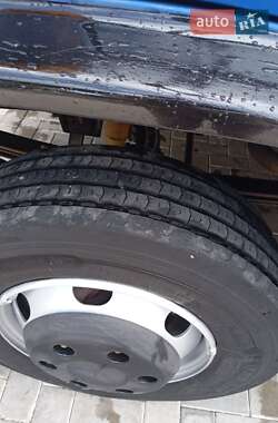 Вантажний фургон Mercedes-Benz Vario 2005 в 