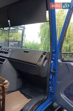 Вантажний фургон Mercedes-Benz Vario 2005 в 