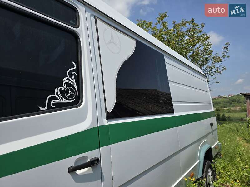 Вантажний фургон Mercedes-Benz Vario 1997 в Підволочиську