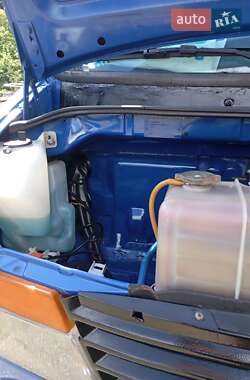 Вантажний фургон Mercedes-Benz Vario 2005 в 
