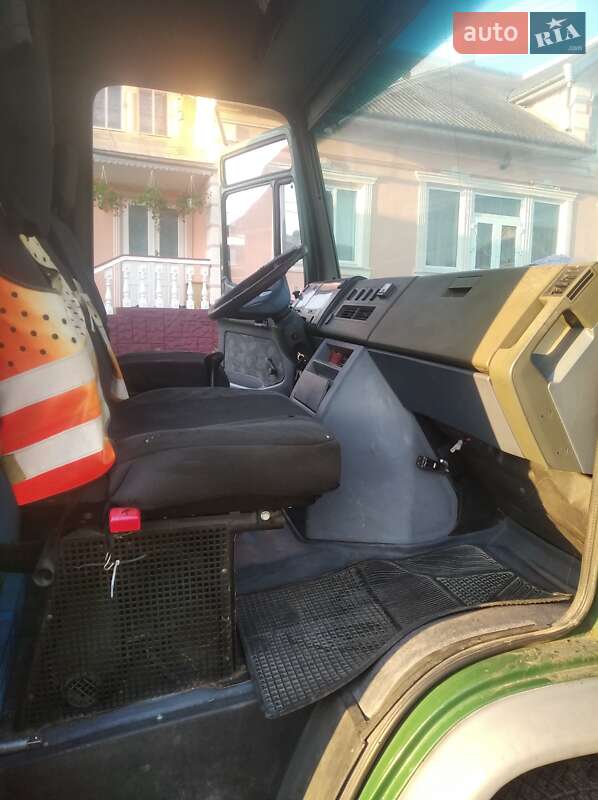 Грузовой фургон Mercedes-Benz Vario 1997 в Черновцах