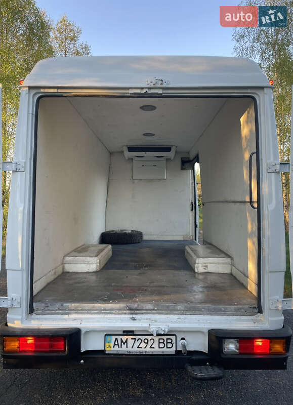 Рефрижератор Mercedes-Benz Vario 2005 в Олевську