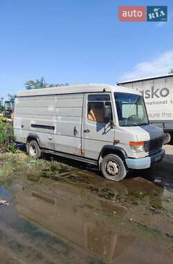Вантажний фургон Mercedes-Benz Vario 2001 в Чернівцях