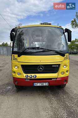 Міський автобус Mercedes-Benz Vario 2009 в Коломиї