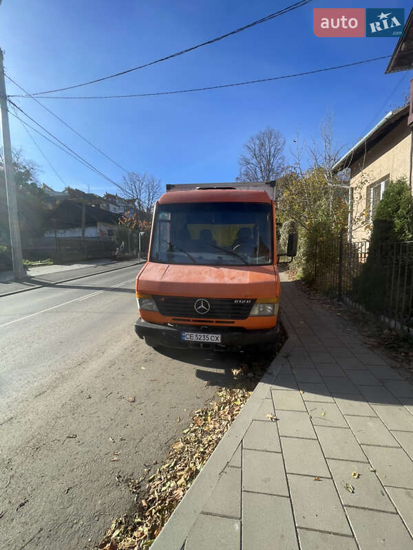 Грузовой фургон Mercedes-Benz Vario 1997 в Черновцах