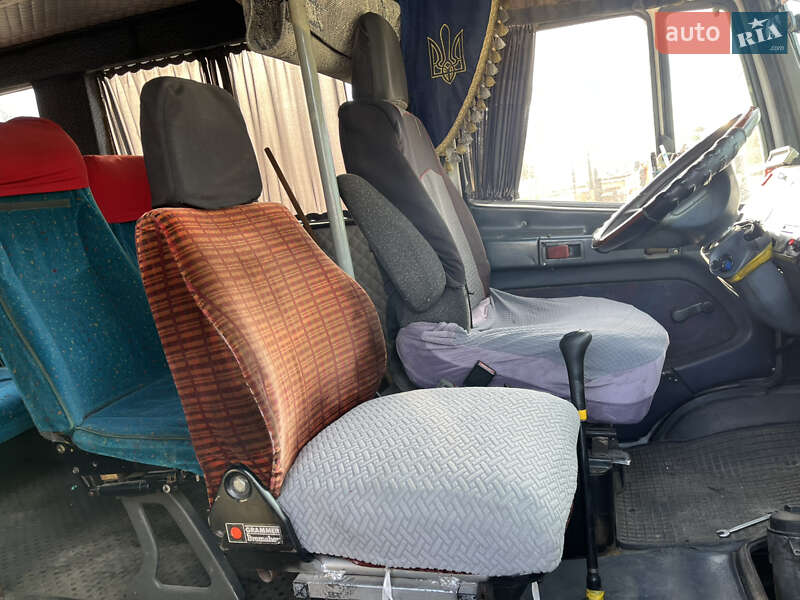 Пригородный автобус Mercedes-Benz Vario 2000 в Хмельницком